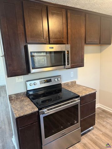 4487 Dixon Rd, Lizella, GA 31052