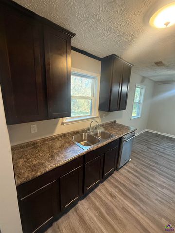 4487 Dixon Rd, Lizella, GA 31052