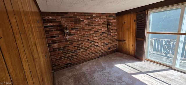 1111 Gordon Road, Lyndhurst, OH 44124