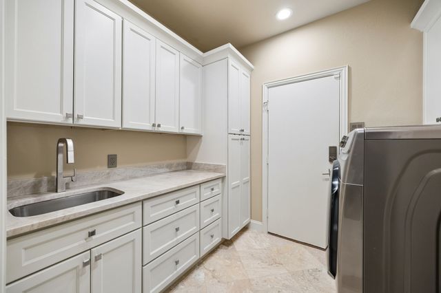 9033 Jasmine Lane, Irving, TX 75063