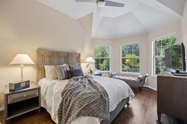 9033 Jasmine Lane, Irving, TX 75063
