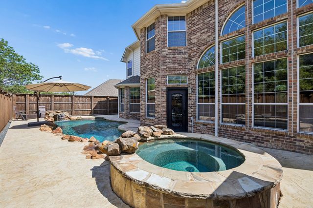 9033 Jasmine Lane, Irving, TX 75063