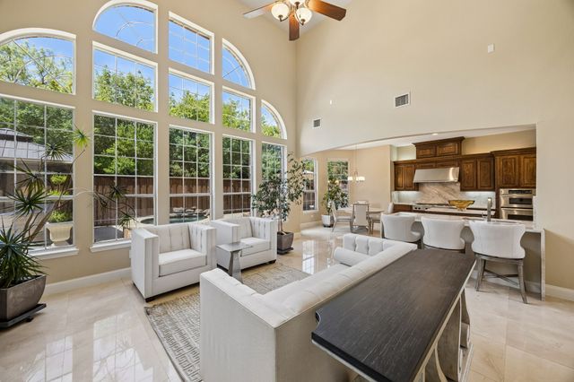 9033 Jasmine Lane, Irving, TX 75063
