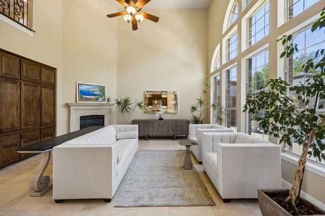 9033 Jasmine Lane, Irving, TX 75063