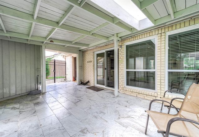 12302 Piping Rock Drive, Houston, TX 77077