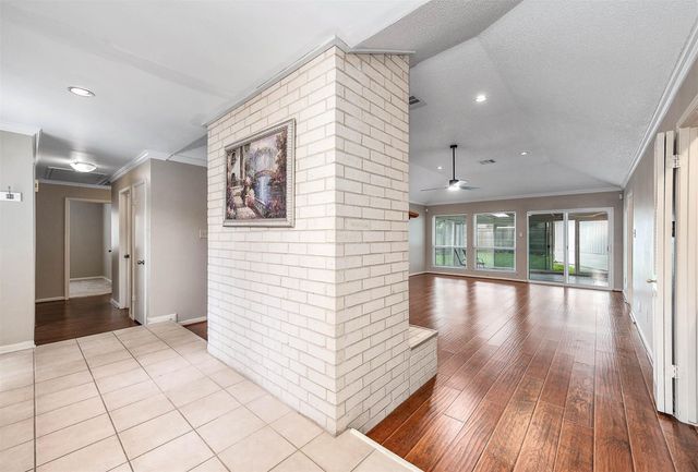 12302 Piping Rock Drive, Houston, TX 77077