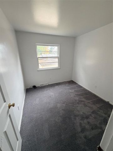 3709 Evergreen Parkway, Flint, MI 48503