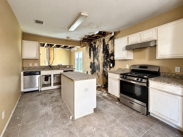 22815 Red Leo Lane, Spring, TX 77389