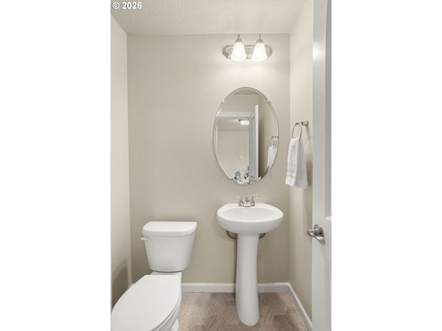 7364 Nw ELISE Ave, Portland, OR 97229