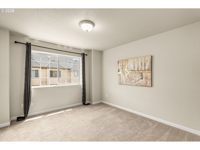 7364 Nw ELISE Ave, Portland, OR 97229