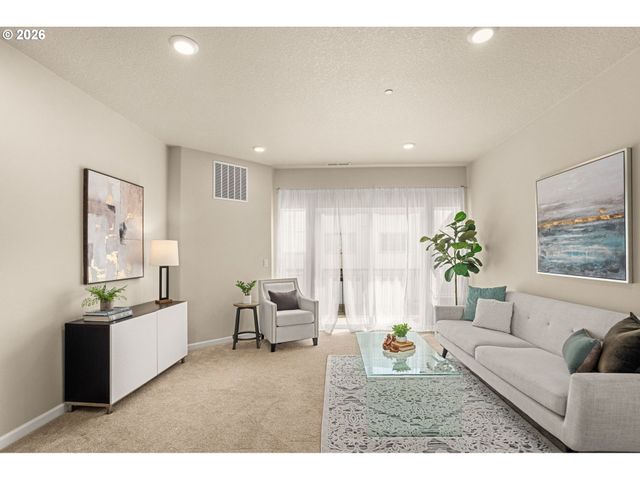 7364 Nw ELISE Ave, Portland, OR 97229