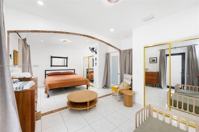 8935 NW 164th St, Miami Lakes, FL 33018