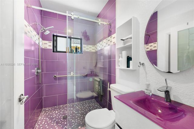 8935 NW 164th St, Miami Lakes, FL 33018