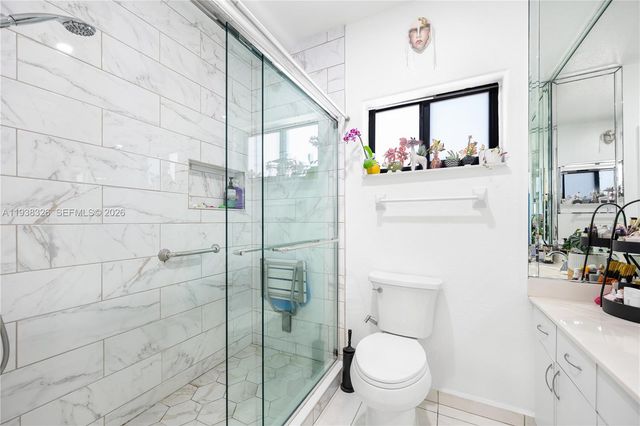 8935 NW 164th St, Miami Lakes, FL 33018