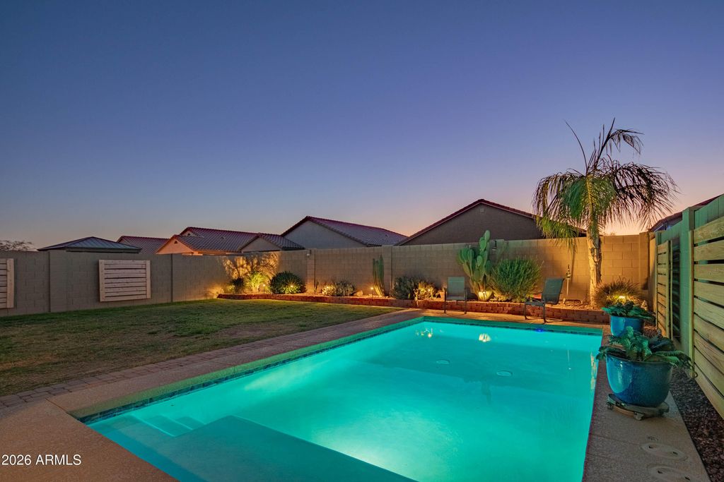 Image 10 of property listing at 26770 N 174TH Lane, Surprise, AZ 85387