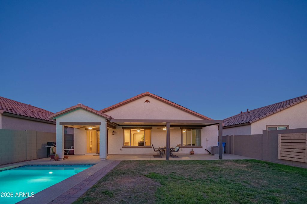 Image 11 of property listing at 26770 N 174TH Lane, Surprise, AZ 85387