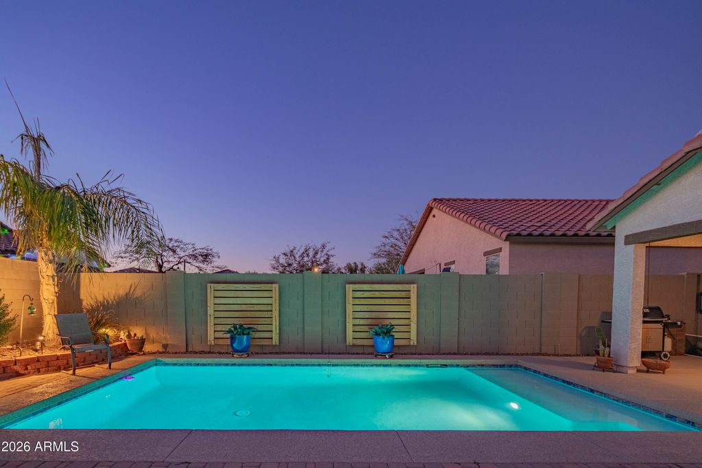 Image 7 of property listing at 26770 N 174TH Lane, Surprise, AZ 85387