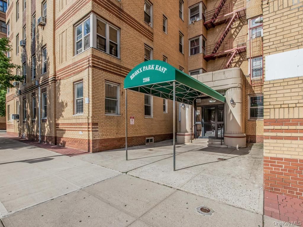 2166 Bronx Park E 6D, Bronx, NY 10462 — exterior