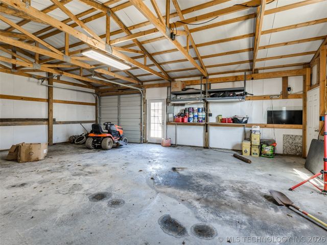 8916 E 105th Street North, Owasso, OK 74055