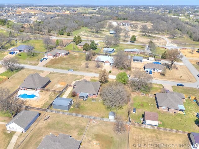 8916 E 105th Street North, Owasso, OK 74055