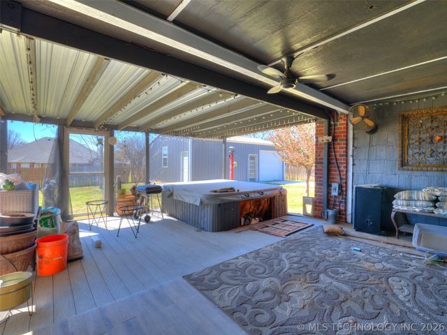 8916 E 105th Street North, Owasso, OK 74055