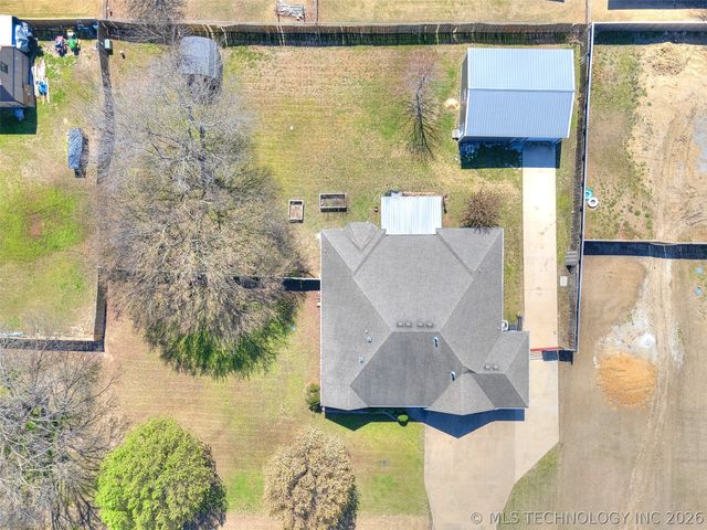 8916 E 105th Street North, Owasso, OK 74055