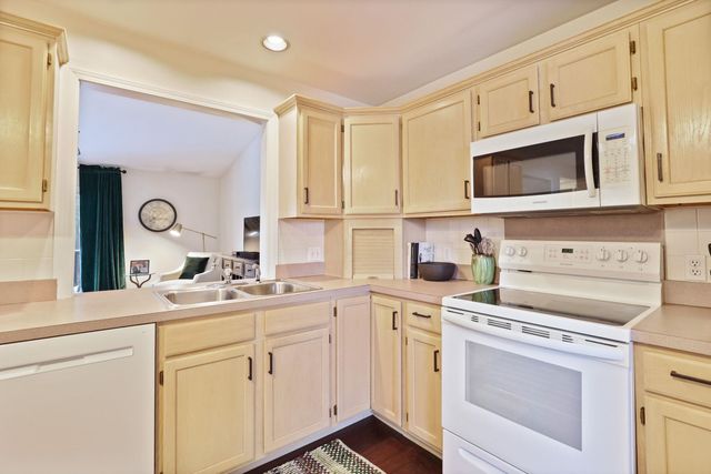 6 Wilshire Drive, Frankenmuth, MI 48734