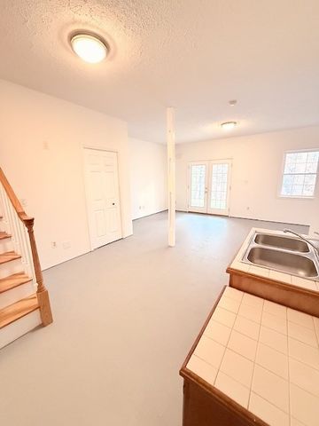 3435 Donelson Pkwy, Dover, TN 37058