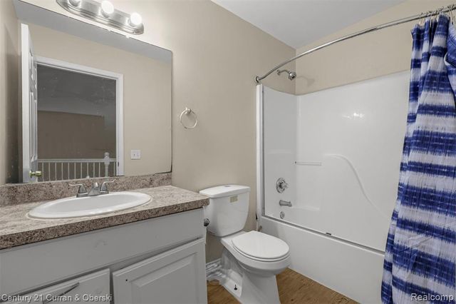 25274 Christina Drive, Brownstown, MI 48134