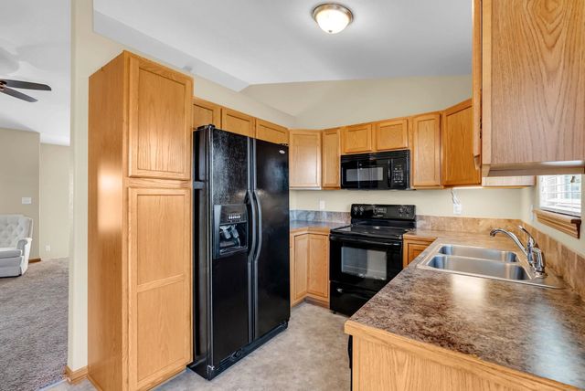 1028 Bedell Rd, Augusta, KS 67010