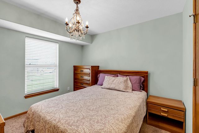 1028 Bedell Rd, Augusta, KS 67010