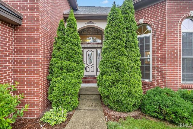 3907 E Breckenmore Drive, Bloomington, IN 47401