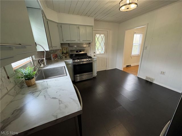 135 Overbaugh Avenue, St Clairsville, OH 43950
