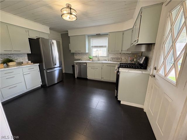 135 Overbaugh Avenue, St Clairsville, OH 43950