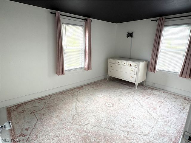 135 Overbaugh Avenue, St Clairsville, OH 43950