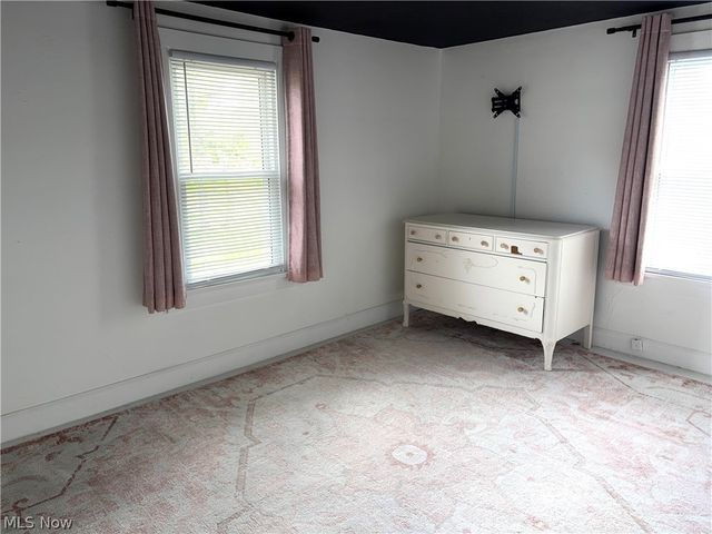 135 Overbaugh Avenue, St Clairsville, OH 43950