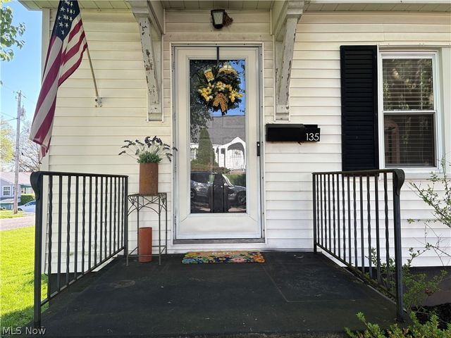 135 Overbaugh Avenue, St Clairsville, OH 43950