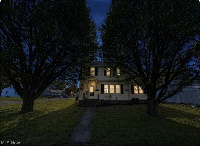 135 Overbaugh Avenue, St Clairsville, OH 43950