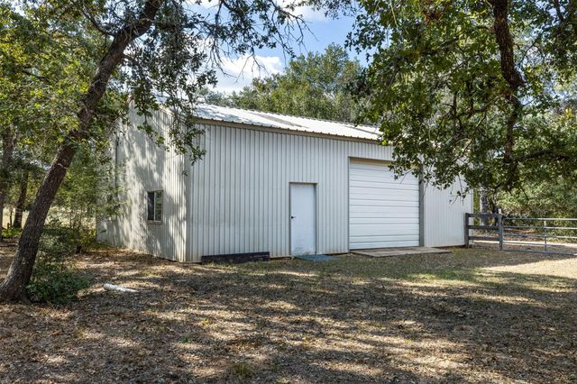 1141 Reeves Road, Garwood, TX 77442