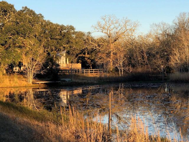 1141 Reeves Road, Garwood, TX 77442