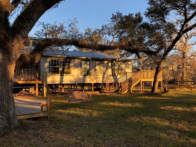 1141 Reeves Road, Garwood, TX 77442