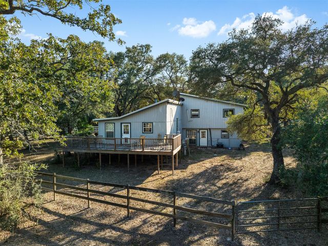 1141 Reeves Road, Garwood, TX 77442