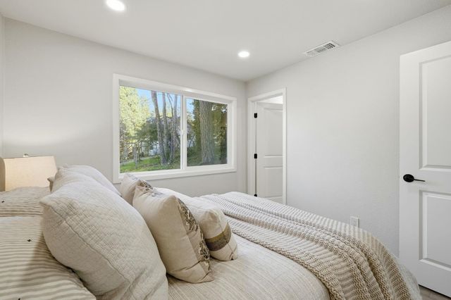 2917 Mace Rd, Camino, CA 95709