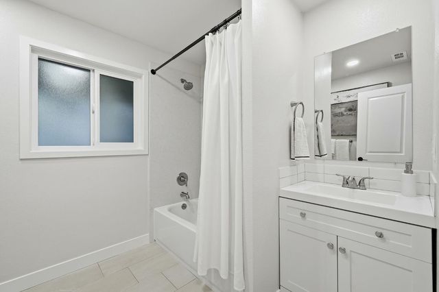 2917 Mace Rd, Camino, CA 95709