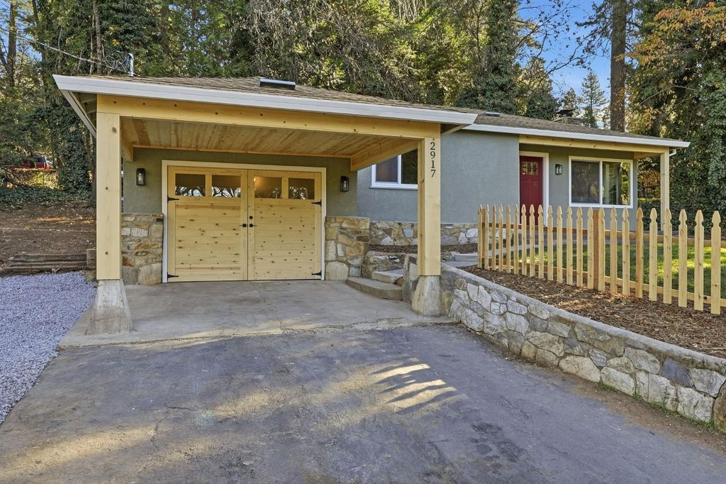 2917 Mace Rd, Camino, CA 95709