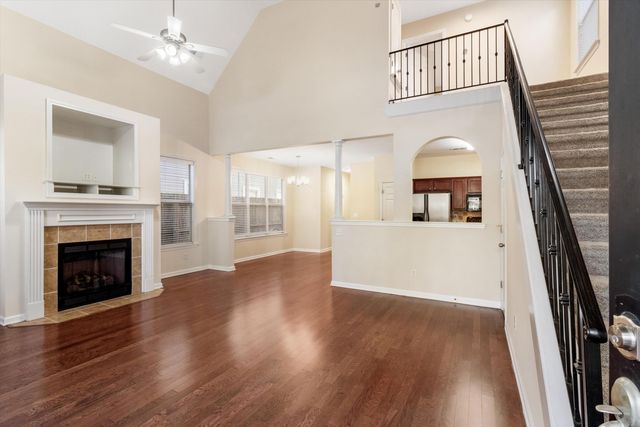 1335 ISLAND PLACE PL E, Memphis, TN 38103