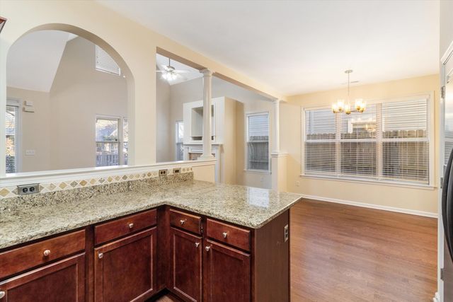 1335 ISLAND PLACE PL E, Memphis, TN 38103