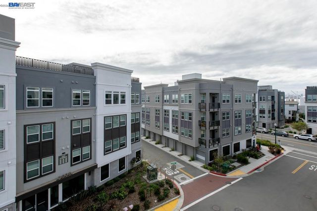 2885 Tradewind Dr, Alameda, CA 94501