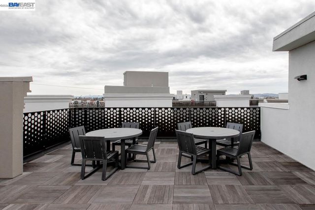 2885 Tradewind Dr, Alameda, CA 94501