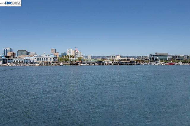 2885 Tradewind Dr, Alameda, CA 94501